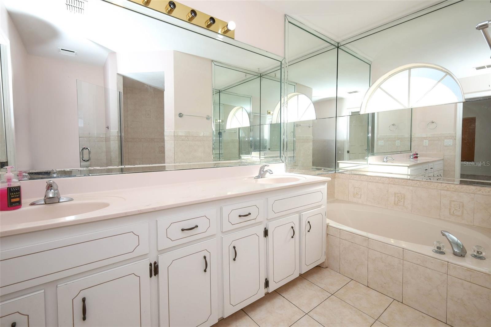 Image 22 of 42 For 7113 Ironwood Drive