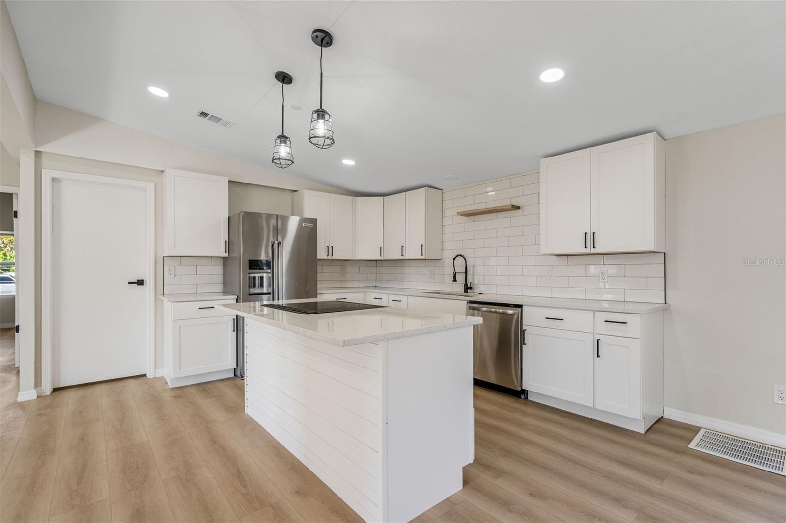 Image 12 of 31 For 4207 Ollie Road