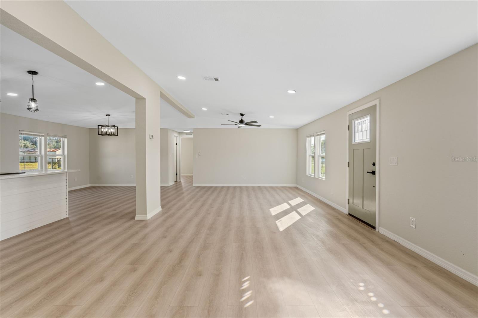 Image 18 of 31 For 4207 Ollie Road