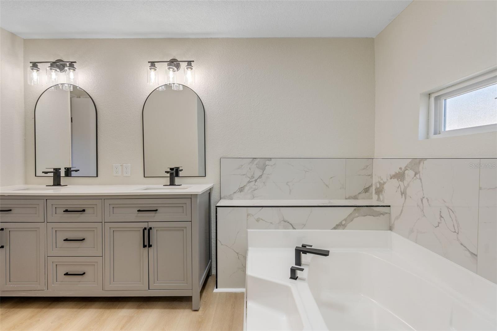 Image 26 of 31 For 4207 Ollie Road