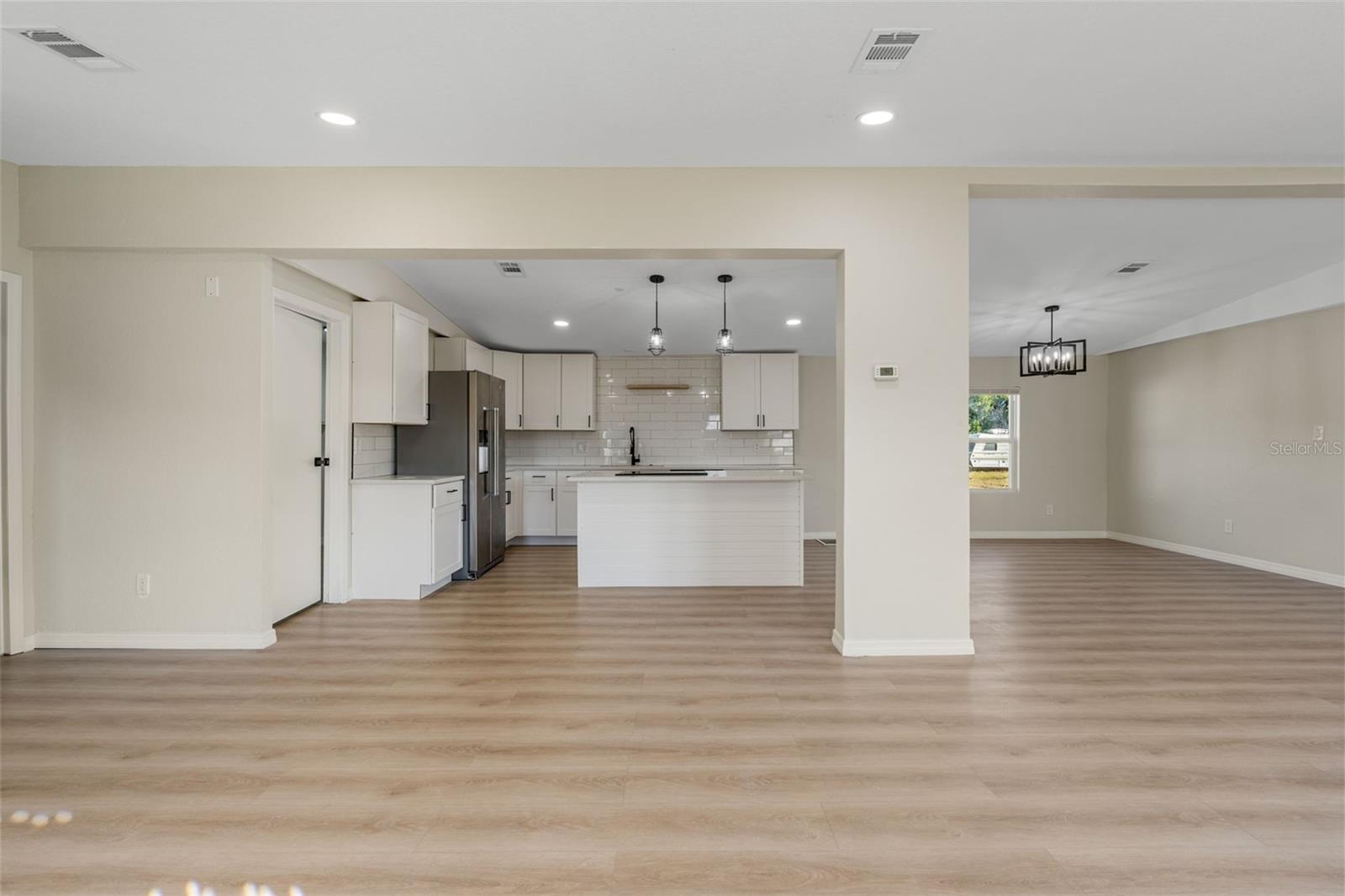 Image 7 of 31 For 4207 Ollie Road