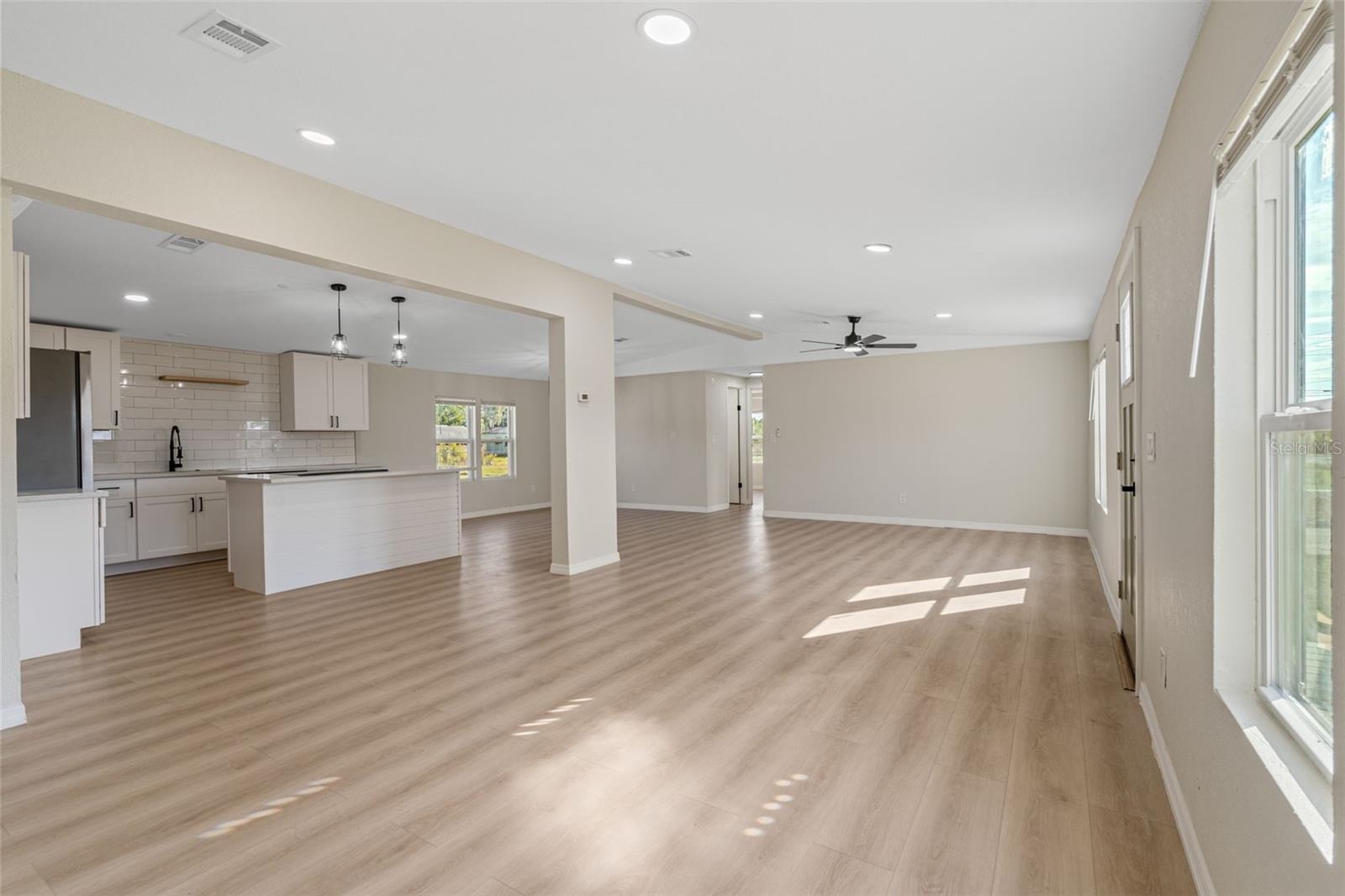 Image 8 of 31 For 4207 Ollie Road