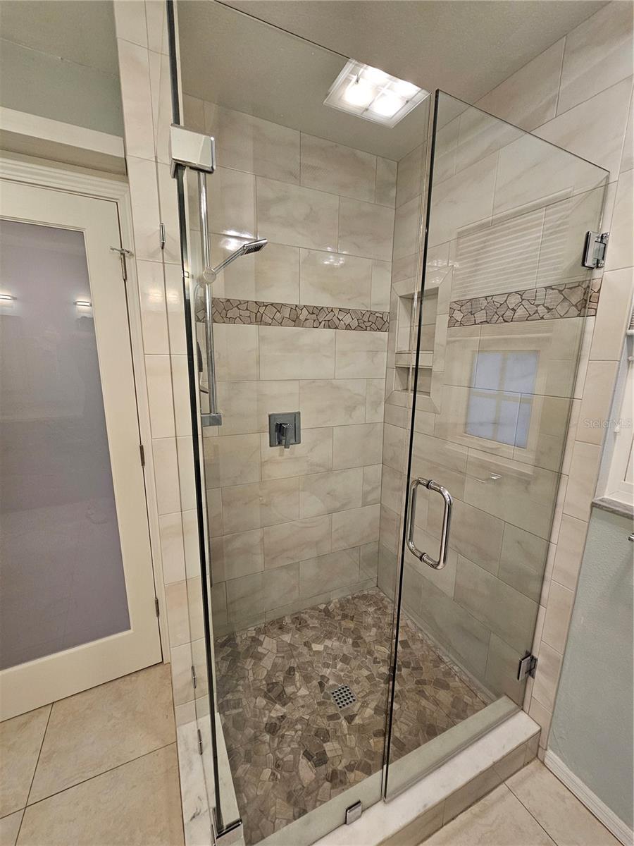 Image 13 of 38 For 1210 Cottonwood Trail 1-1