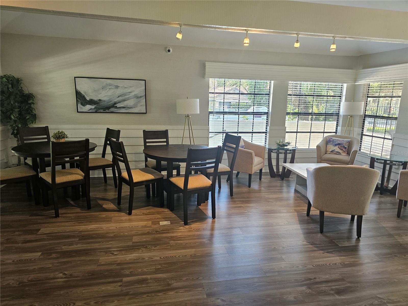 Image 28 of 38 For 1210 Cottonwood Trail 1-1