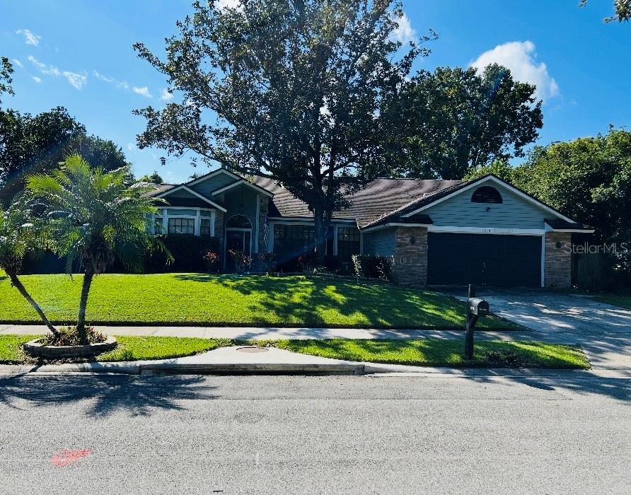 Image 2 of 11 For 1014 Willa Lake Circle