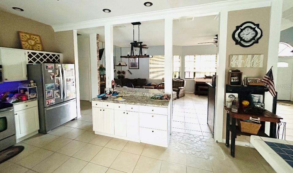 Image 7 of 11 For 1014 Willa Lake Circle