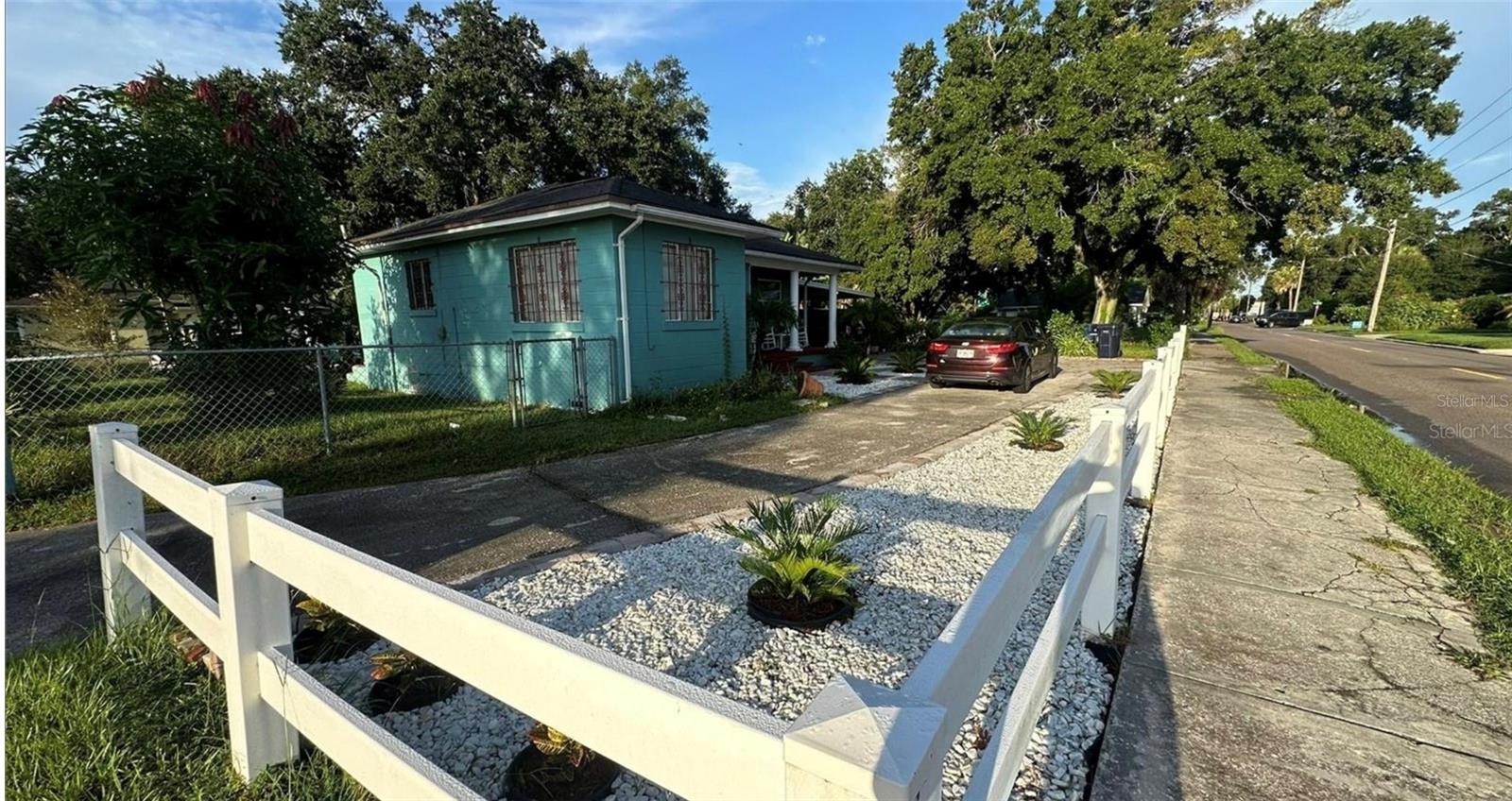 Image 4 of 20 For 2415 21st Avenue