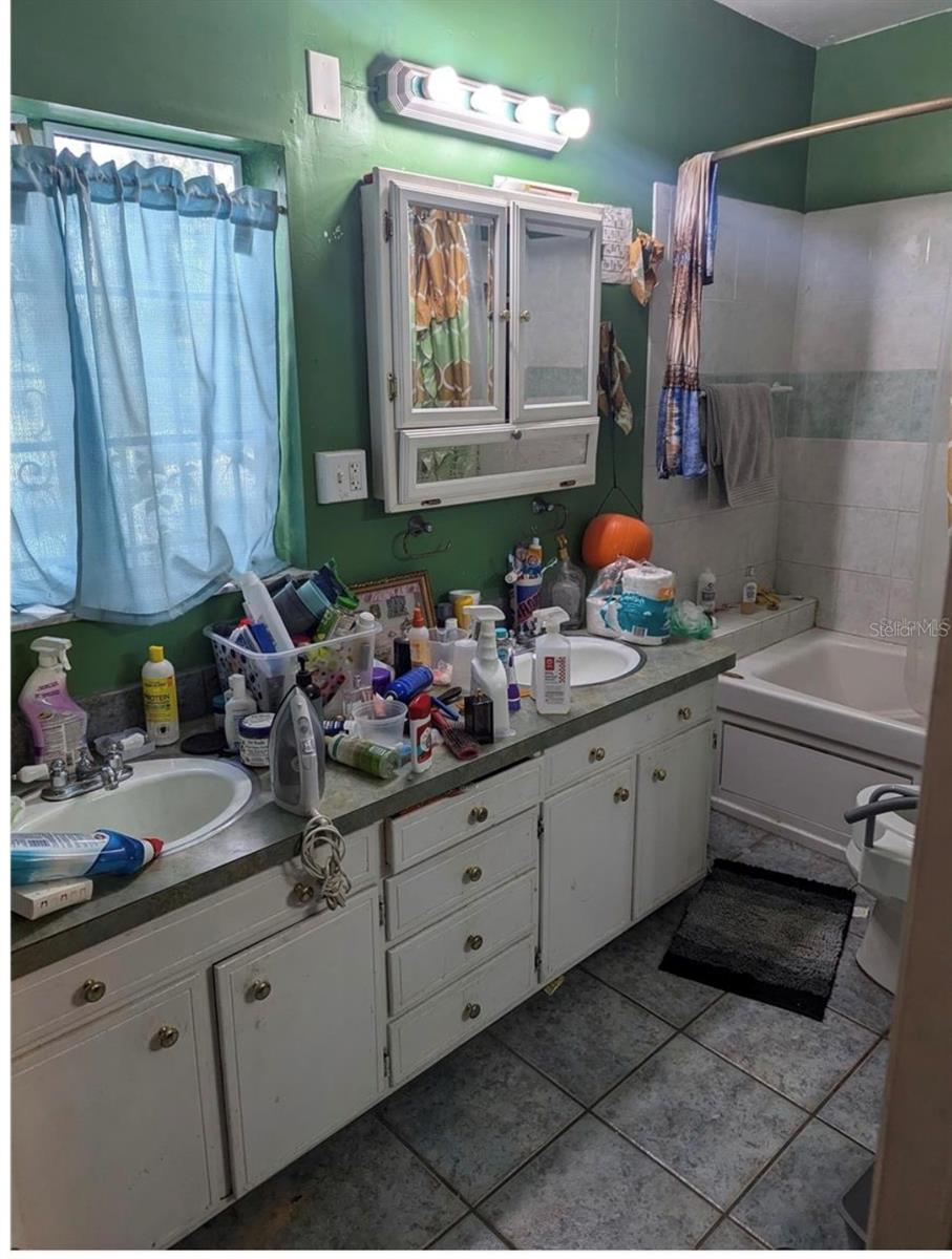 Image 7 of 20 For 2415 21st Avenue