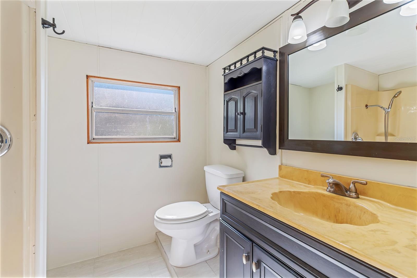 Image 15 of 30 For 6420 Woods St