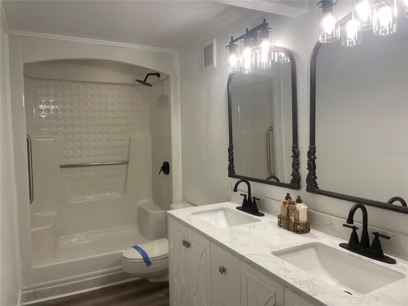 Image 5 of 7 For 4767 Lumberton Drive