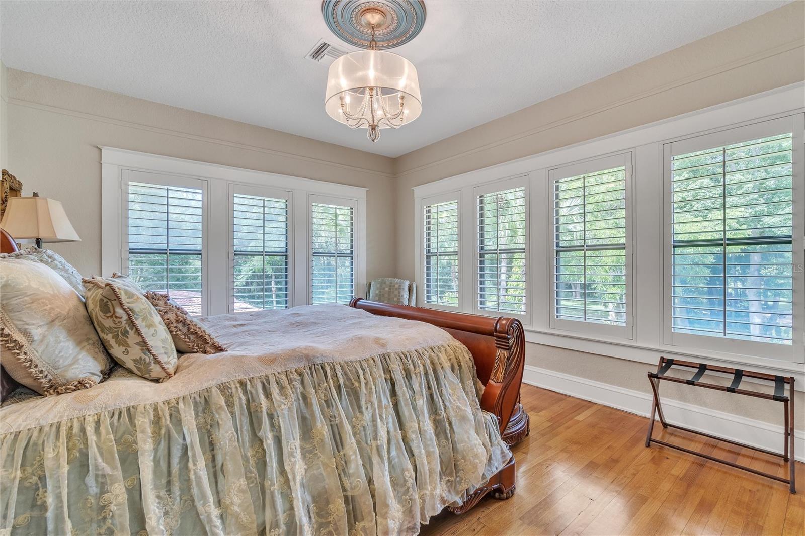 Image 28 of 65 For 3400 Ohio Avenue