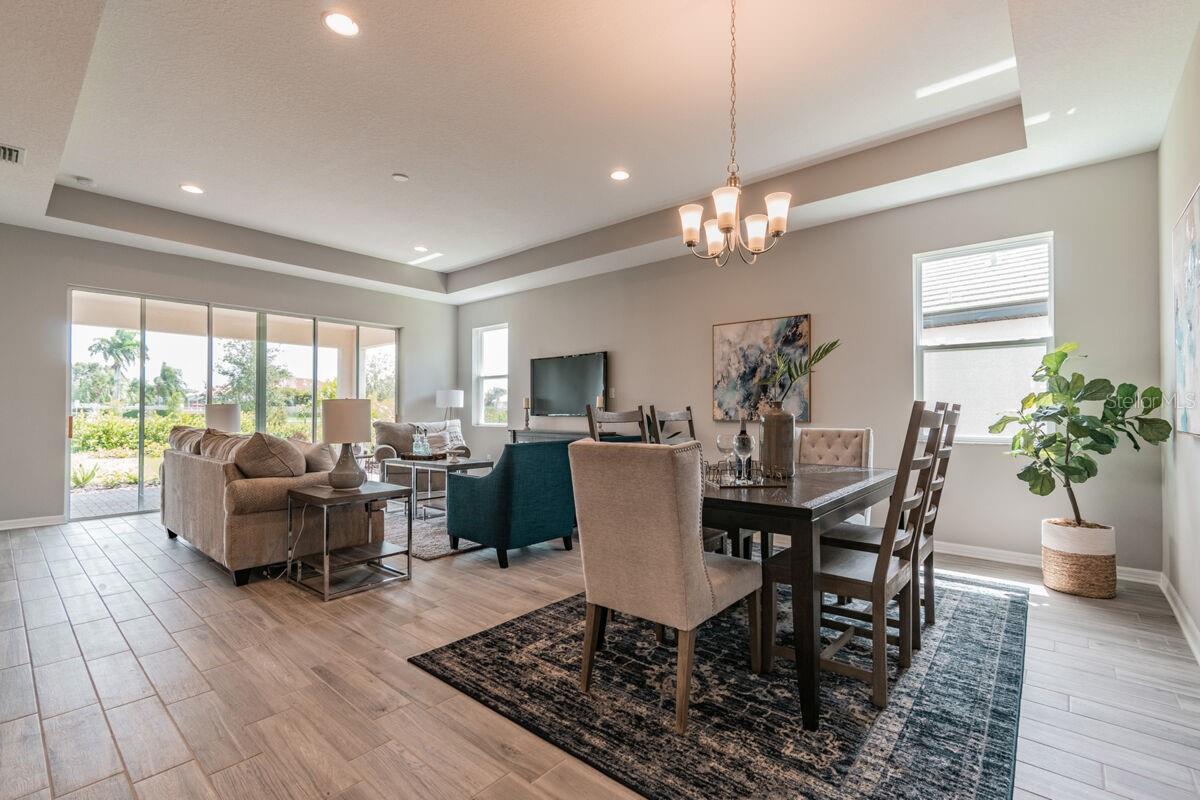 Image 4 of 9 For 440 Alberata Way