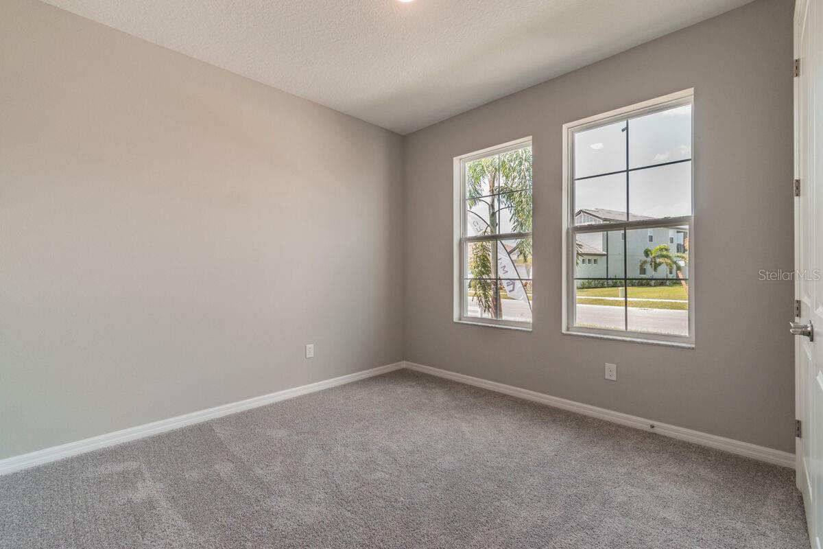 Image 6 of 9 For 440 Alberata Way