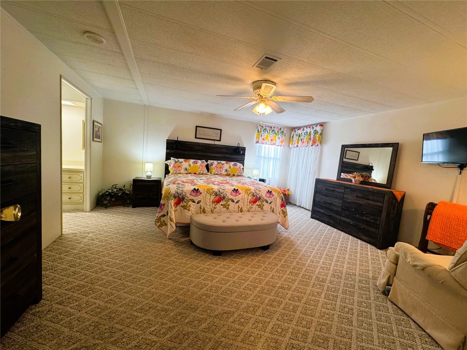 Image 27 of 36 For 178 Hibiscus Way