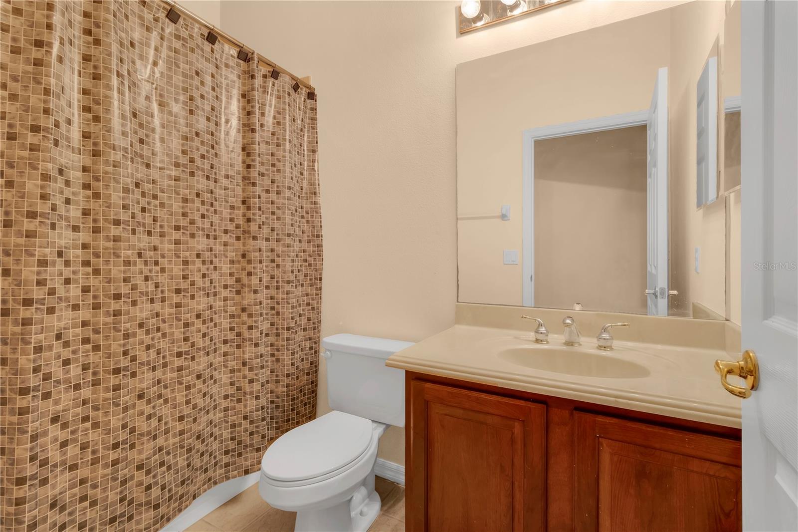 Image 21 of 27 For 2620 Meadow View Court