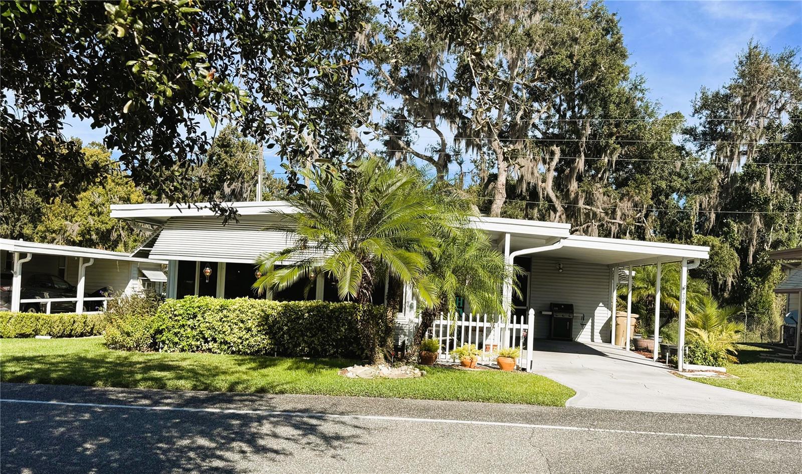 Details for 208 Palo Verde Drive, LEESBURG, FL 34748