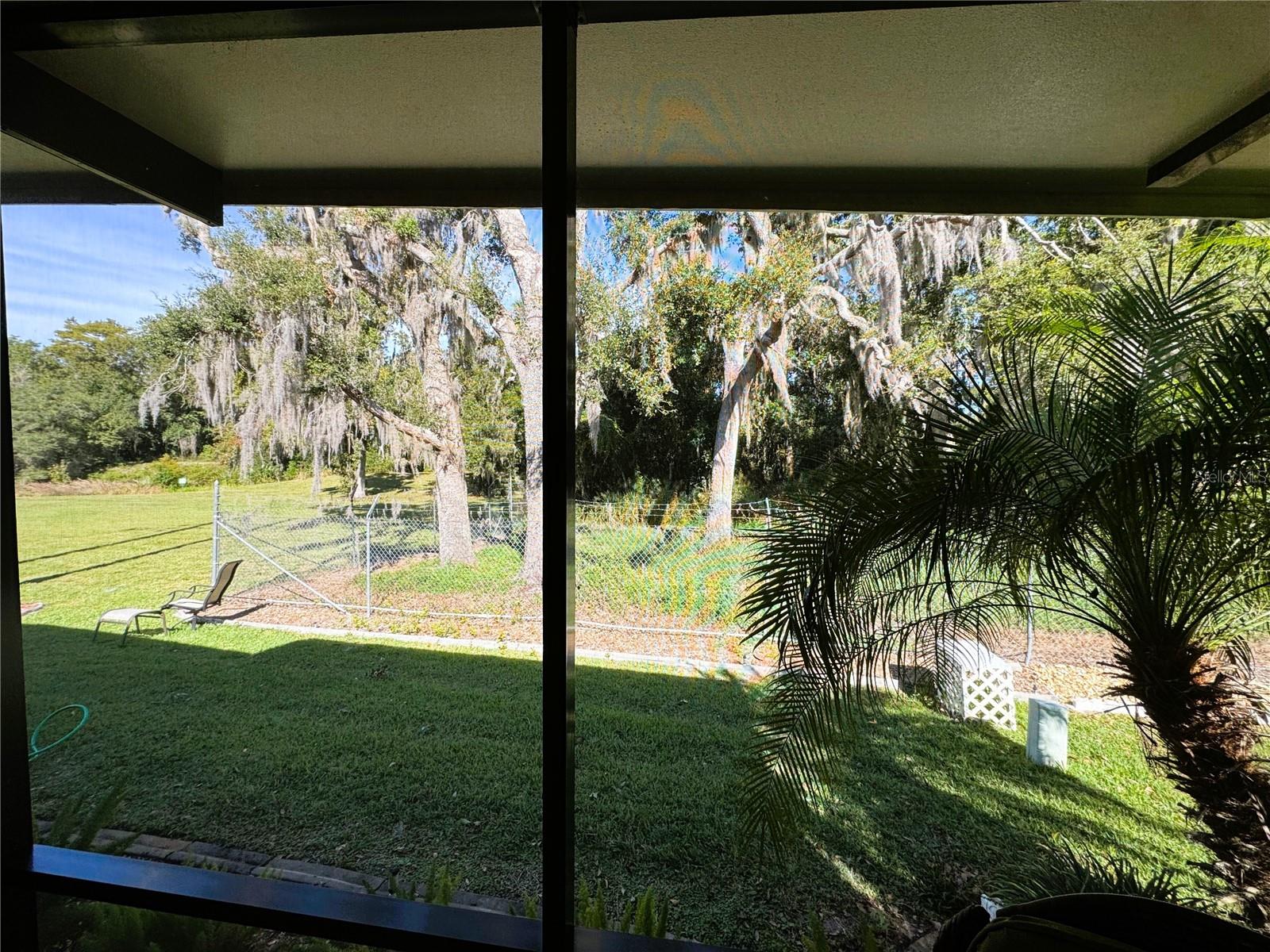 Image 17 of 62 For 208 Palo Verde Drive