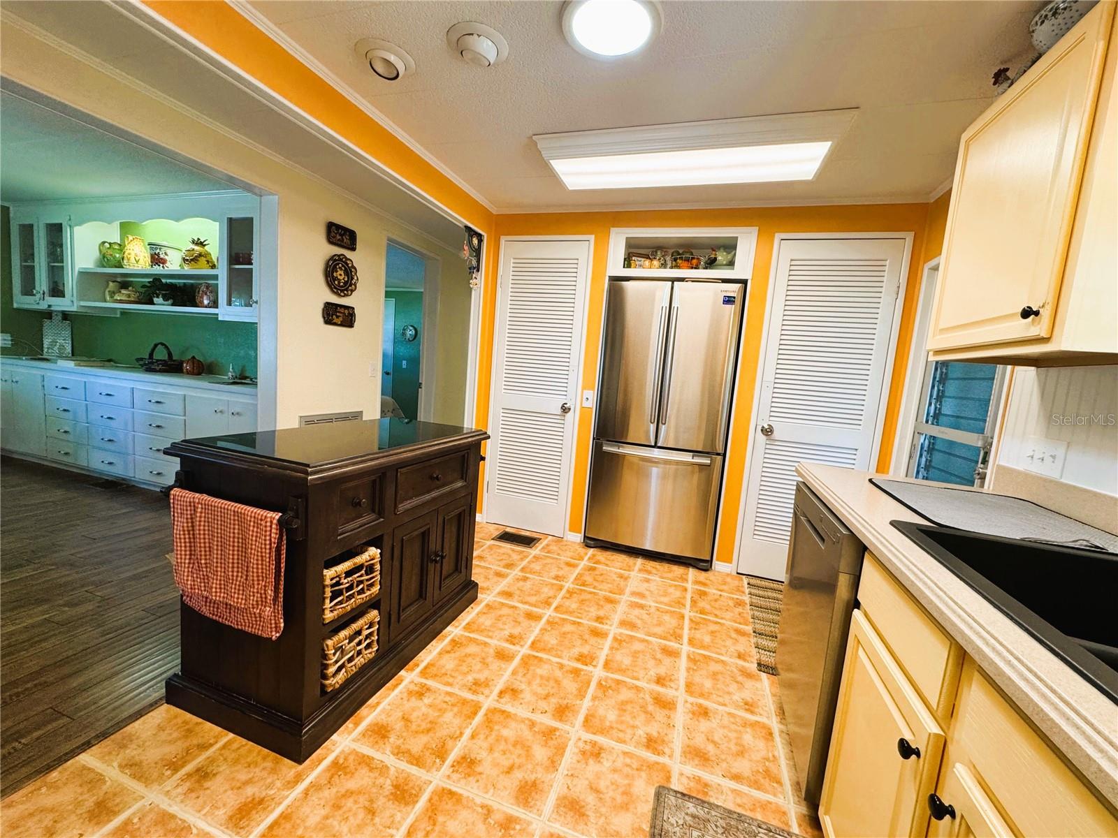 Image 23 of 62 For 208 Palo Verde Drive