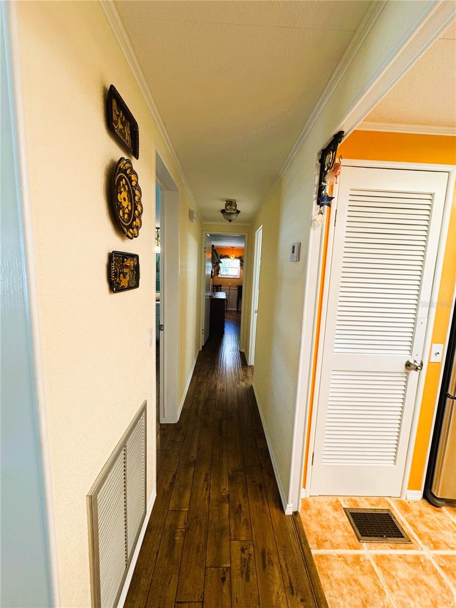 Image 36 of 62 For 208 Palo Verde Drive