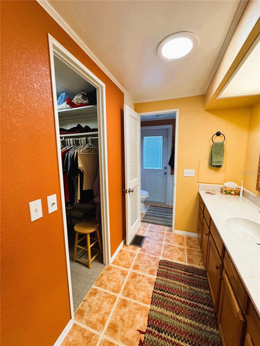 Image 49 of 62 For 208 Palo Verde Drive