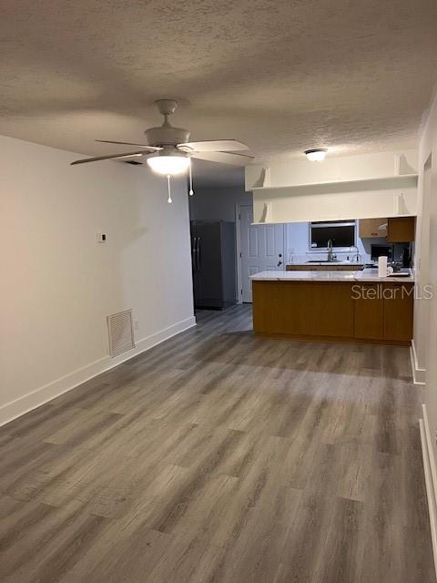 Image 14 of 33 For 2170 Central Parkway