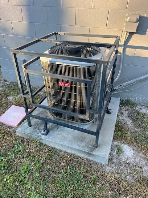 Image 8 of 33 For 2170 Central Parkway