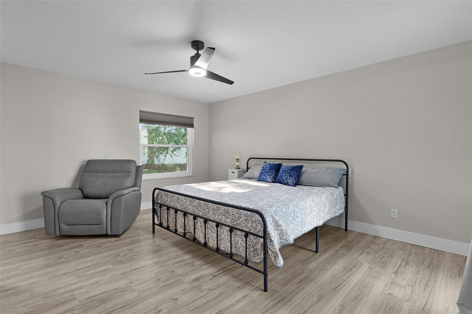 Image 24 of 43 For 17824 113th Terrace