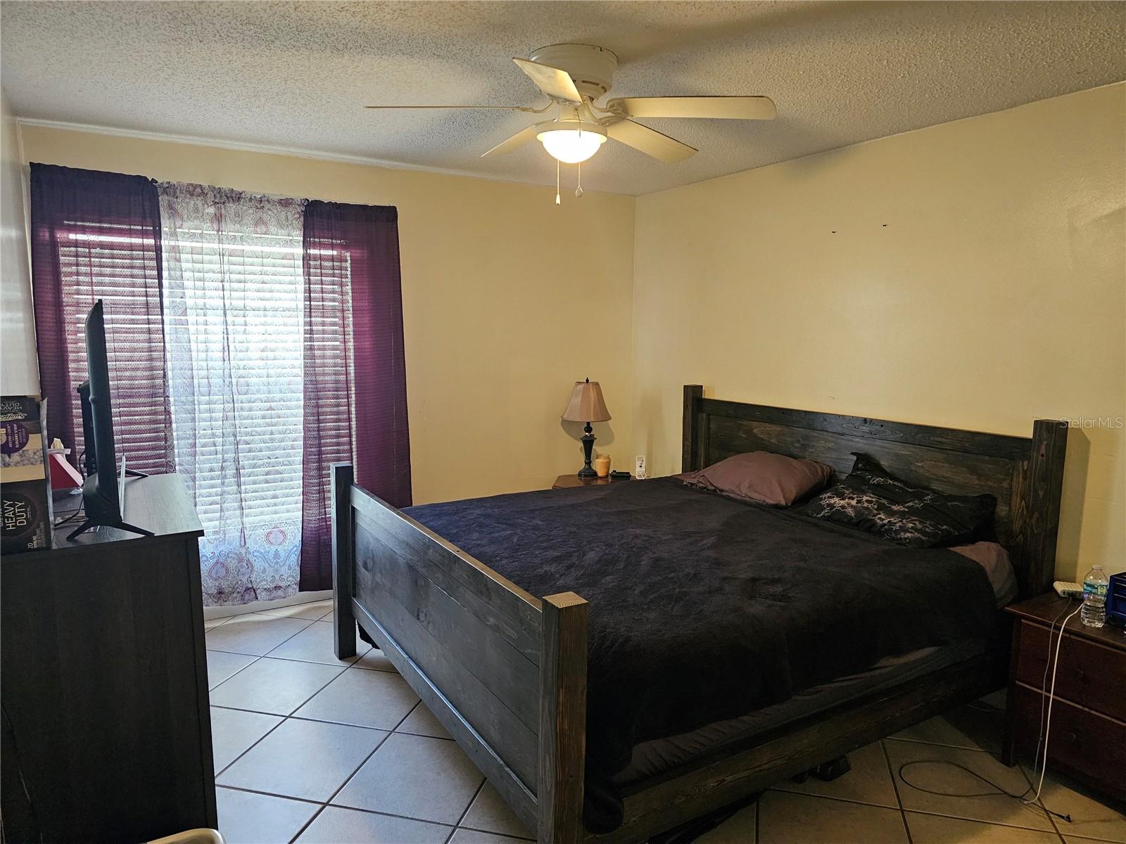 Image 5 of 7 For 1529 Carolwood Boulevard