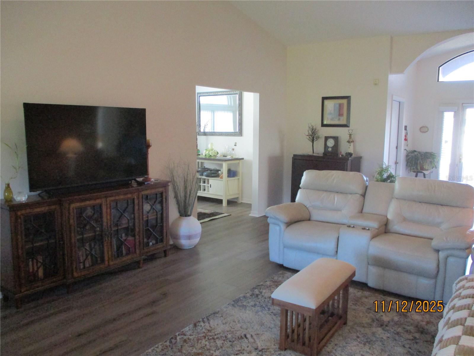 Image 25 of 84 For 6104 Swallow Drive