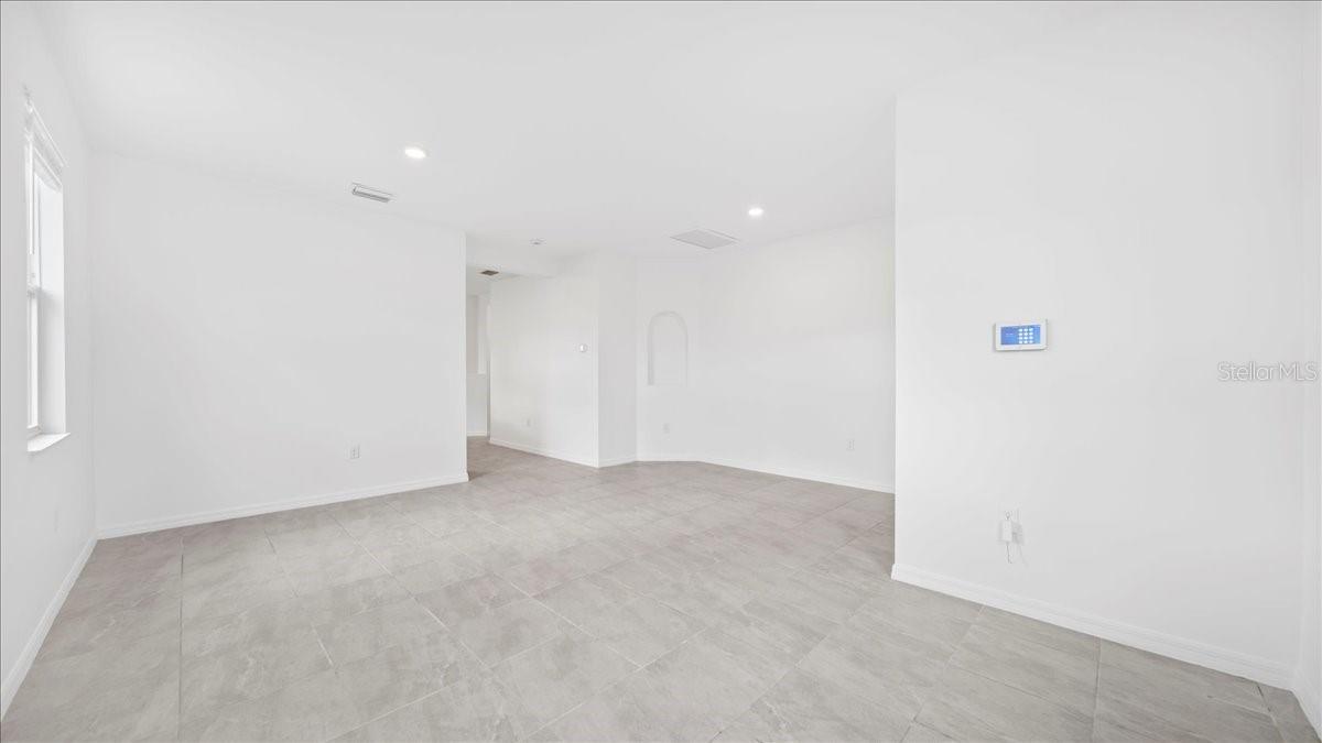 Image 5 of 30 For 2928 27th Street