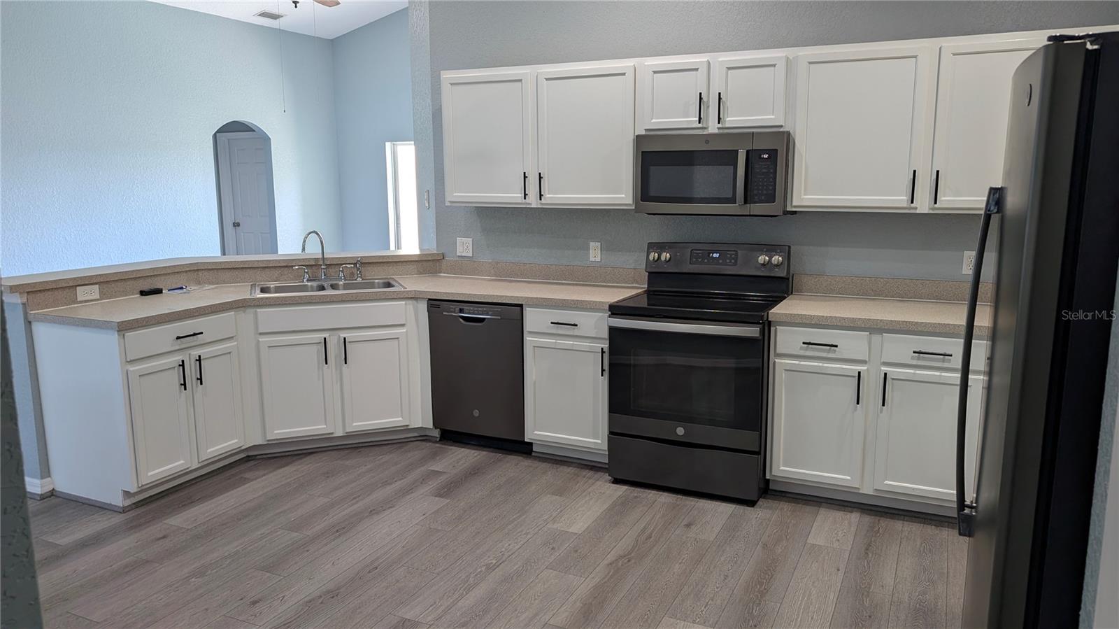 Image 3 of 5 For 128 Argyle Gate Loop Road