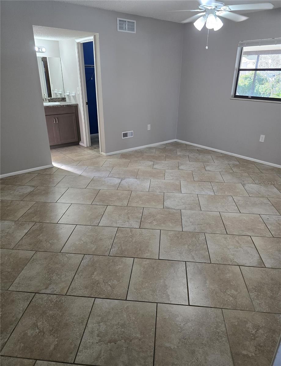 Image 19 of 37 For 16201 Pine Ridge Drive