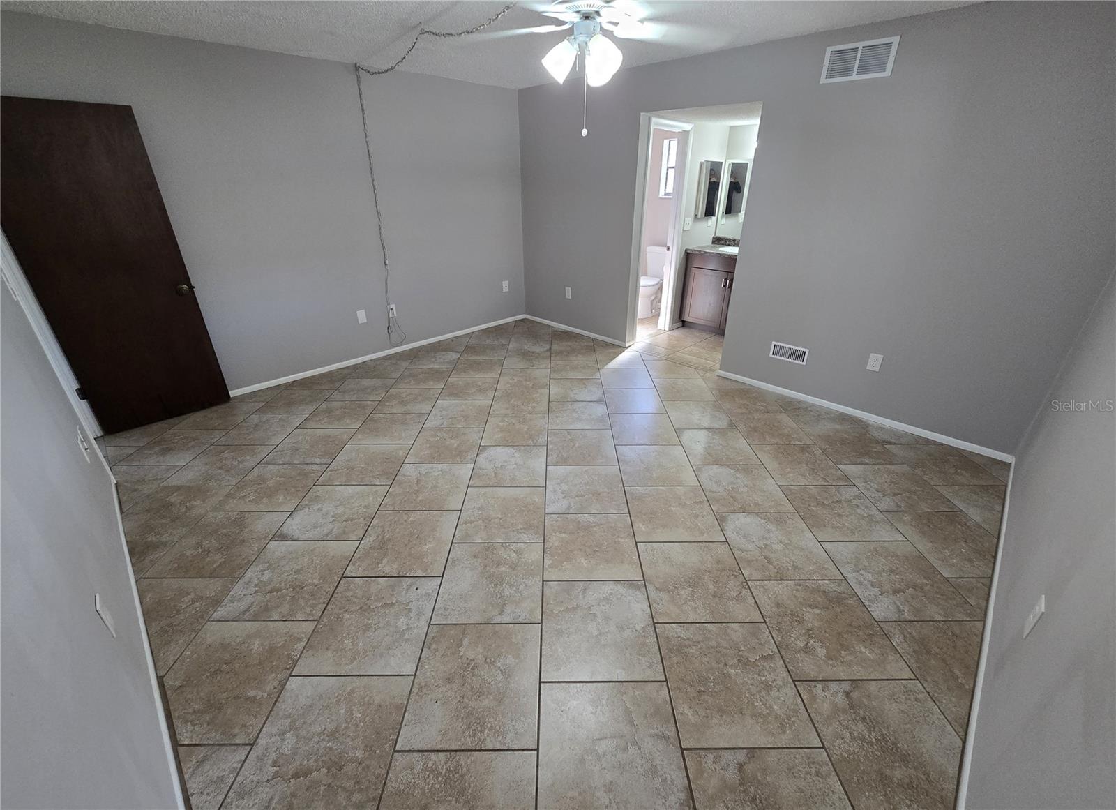 Image 20 of 37 For 16201 Pine Ridge Drive