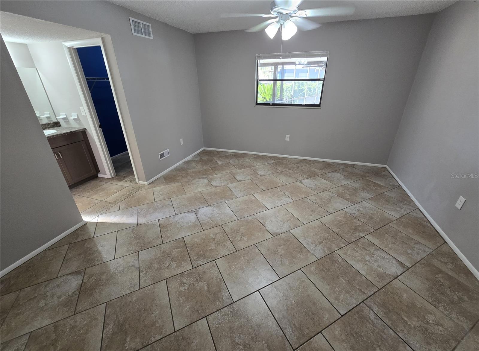 Image 21 of 37 For 16201 Pine Ridge Drive