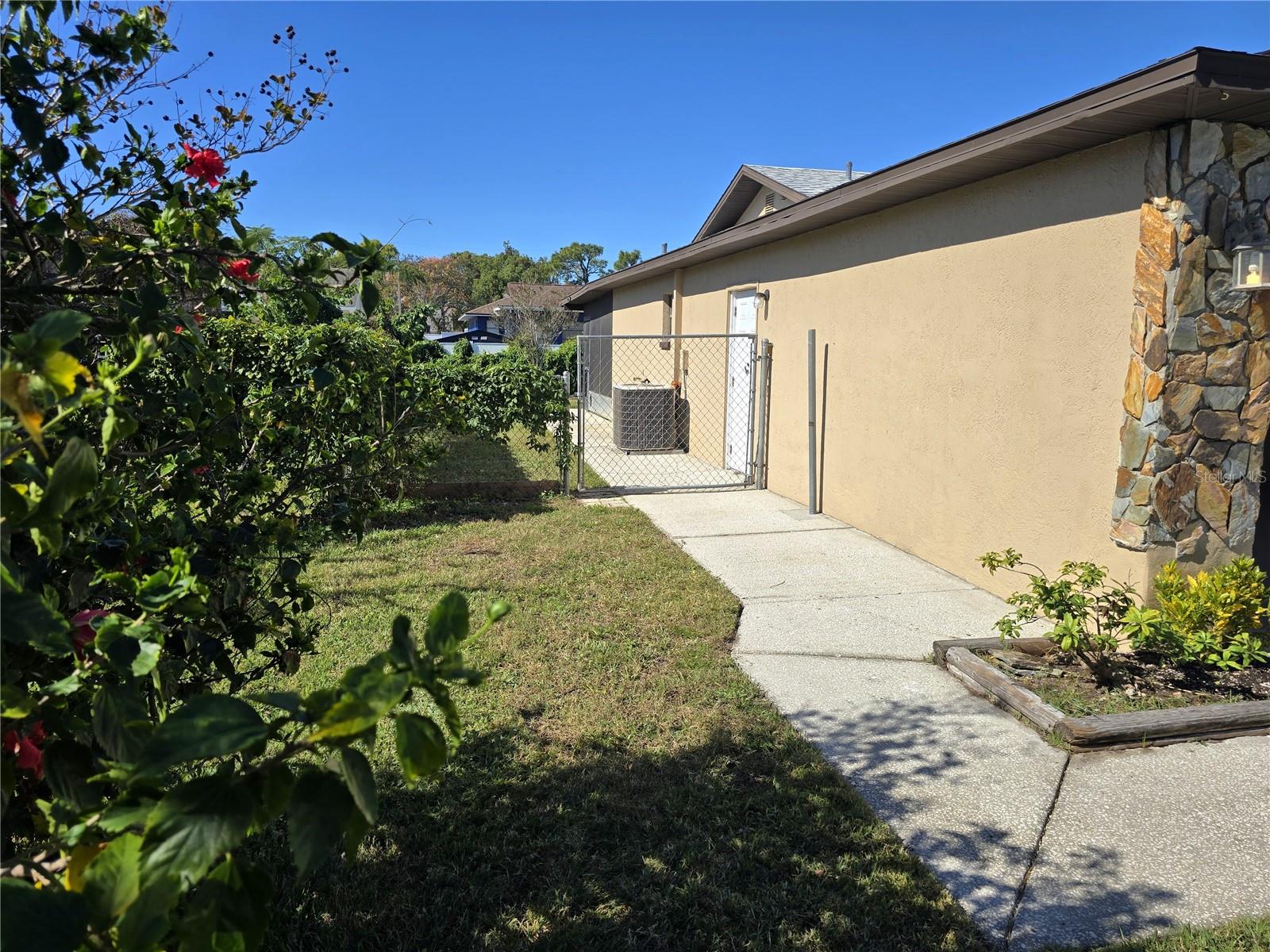 Image 25 of 37 For 16201 Pine Ridge Drive