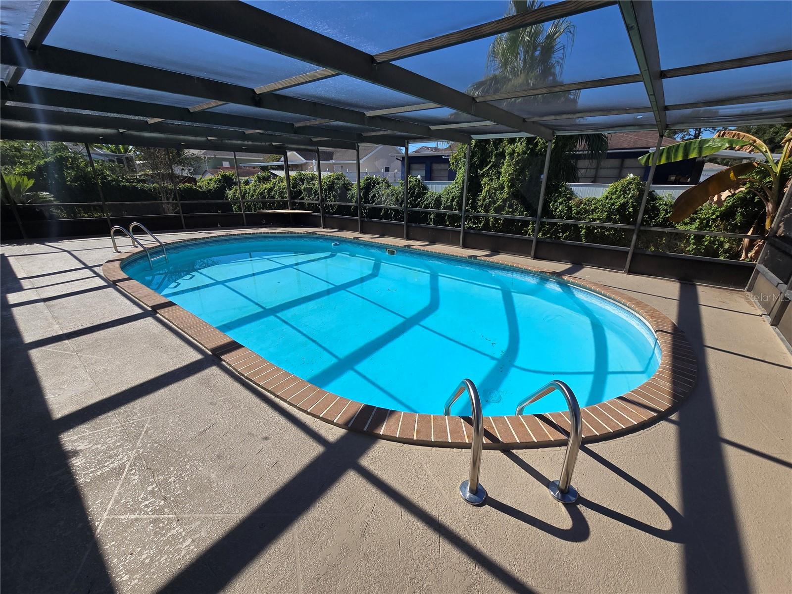 Image 28 of 37 For 16201 Pine Ridge Drive