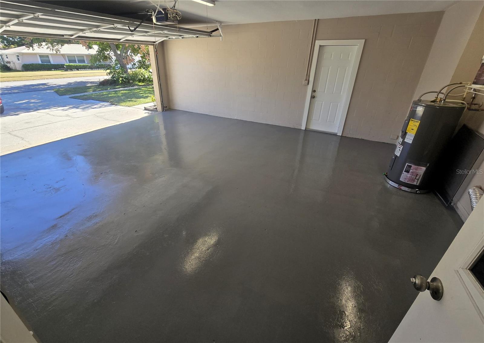 Image 4 of 37 For 16201 Pine Ridge Drive