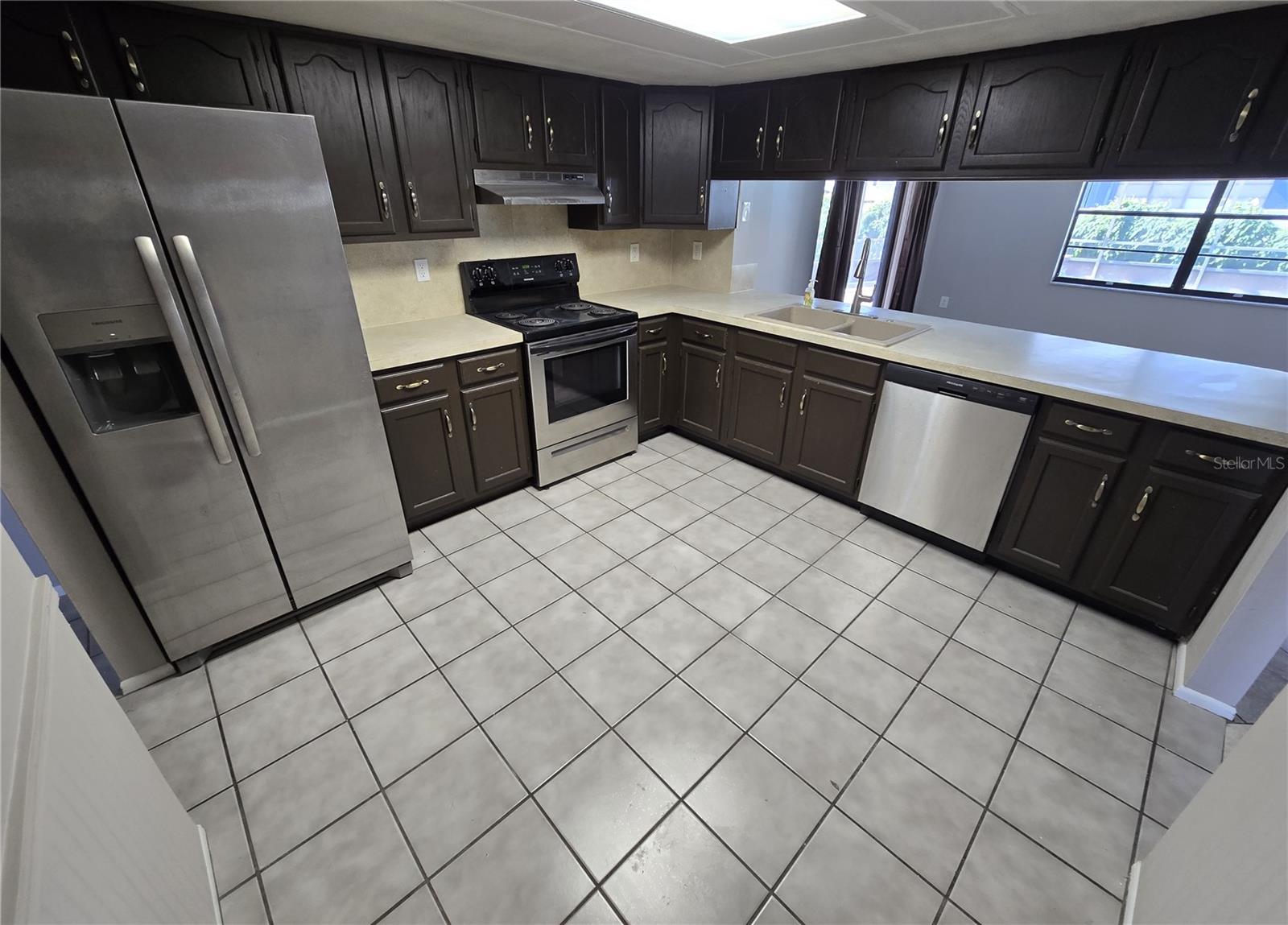 Image 7 of 37 For 16201 Pine Ridge Drive