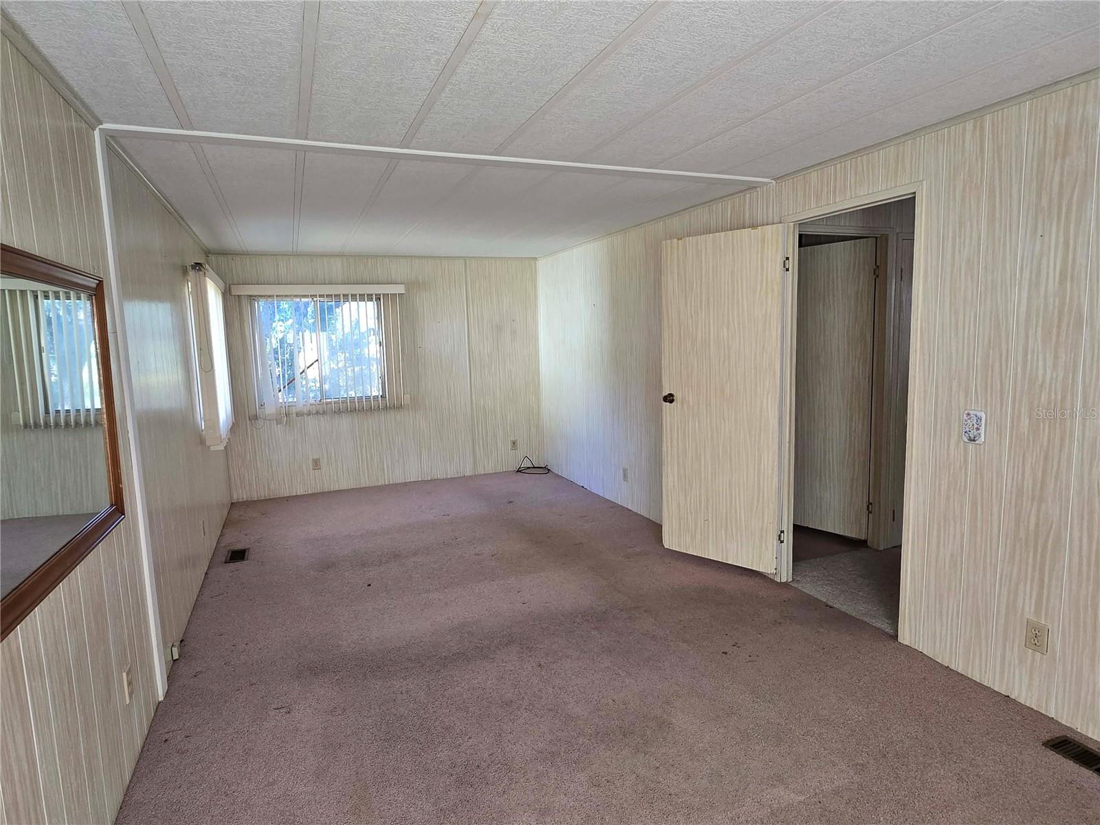 Image 12 of 18 For 1991 170th Avenue Road