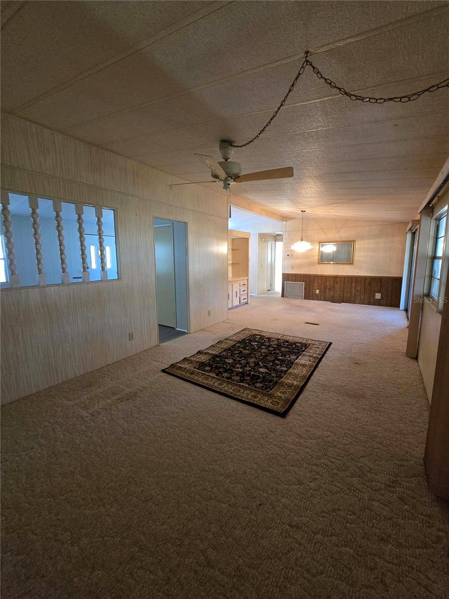 Image 4 of 18 For 1991 170th Avenue Road