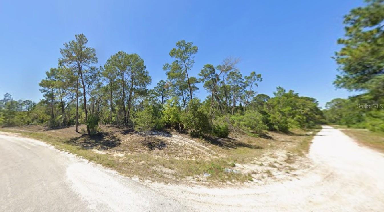 Listing Details for 512 House Sparrow Drive, LAKE PLACID, FL 33852
