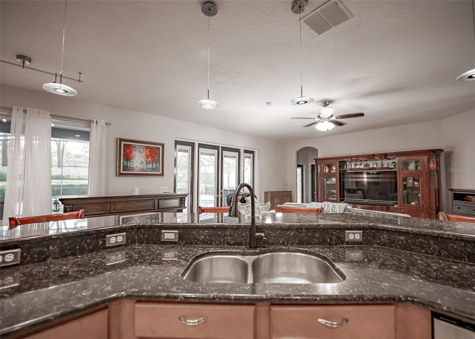 Image 23 of 57 For 527 Sand Wedge Loop