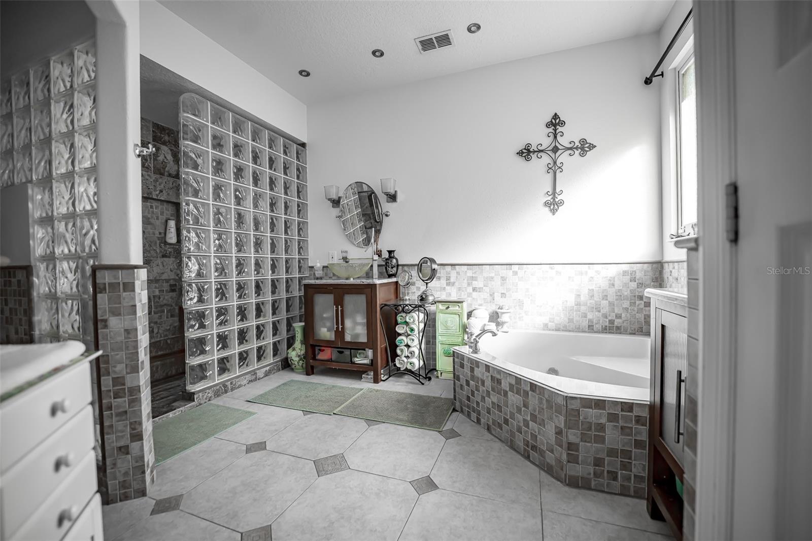 Image 37 of 57 For 527 Sand Wedge Loop