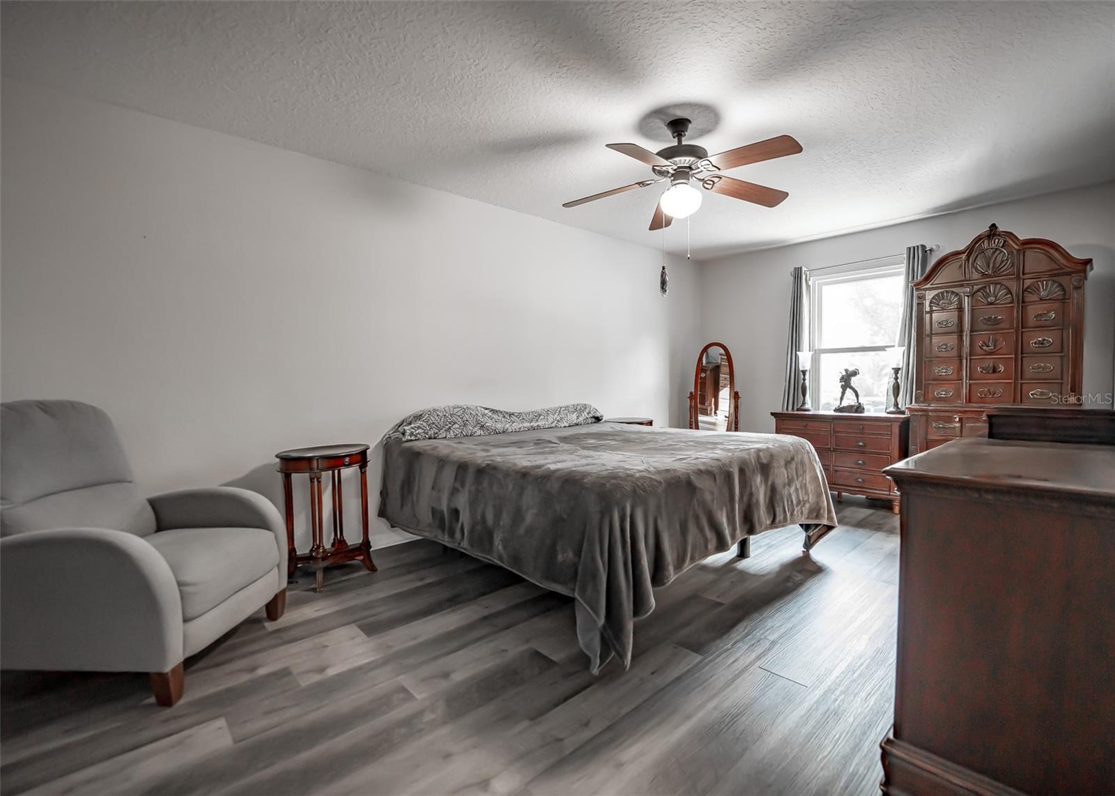 Image 52 of 57 For 527 Sand Wedge Loop