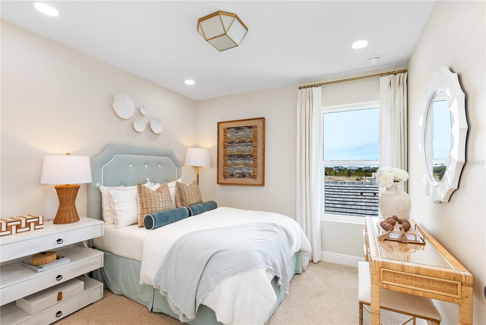 Image 11 of 16 For 17972 Broadleaf Loop