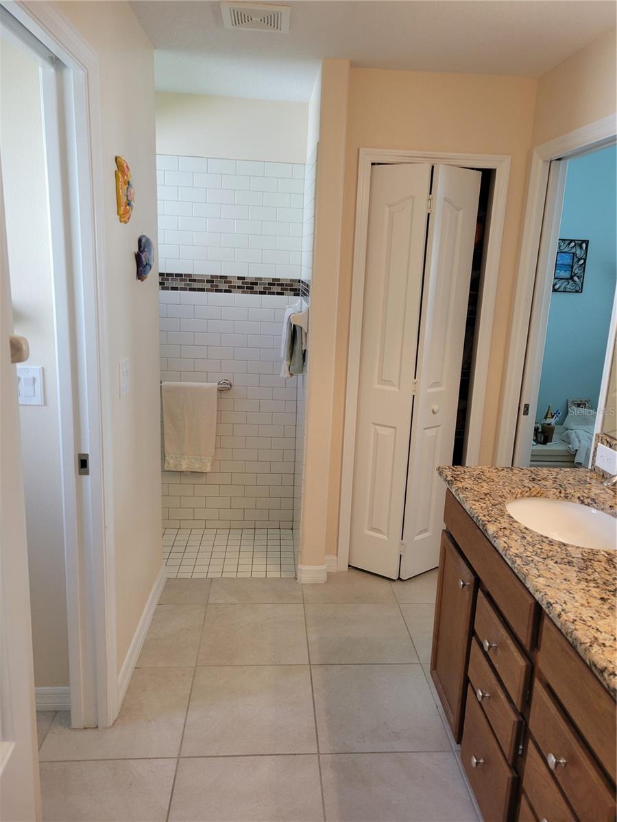 Image 37 of 96 For 27343 Roanoke Drive