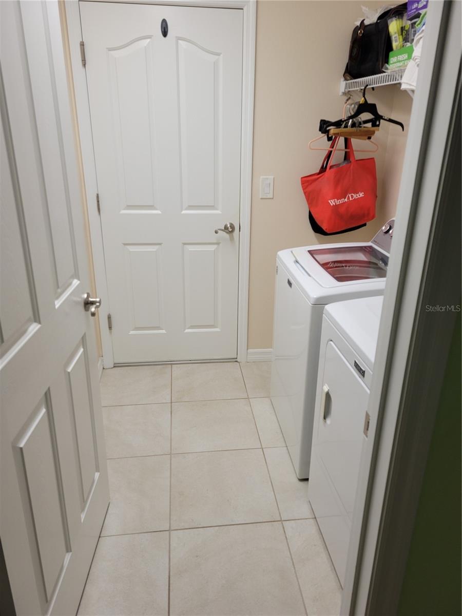 Image 41 of 96 For 27343 Roanoke Drive