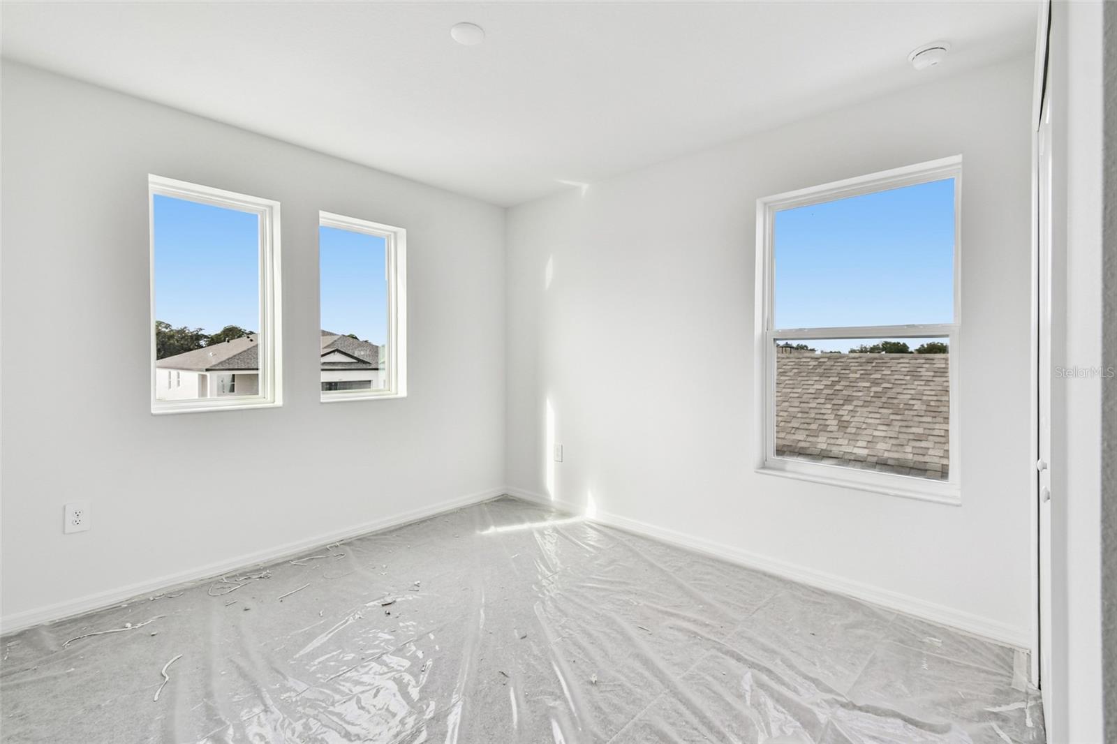 Image 12 of 23 For 9118 Optimist Way