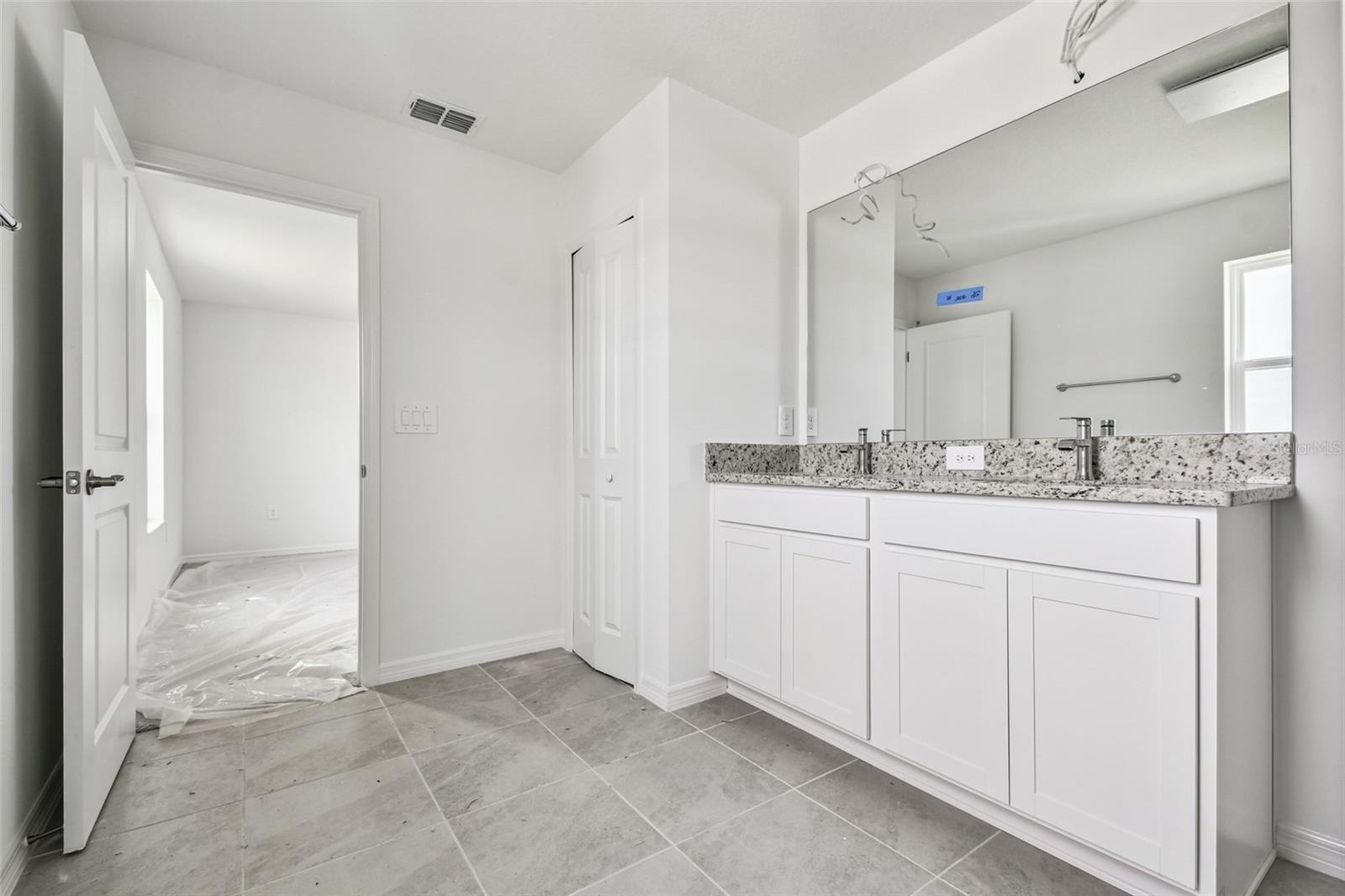 Image 14 of 23 For 9118 Optimist Way