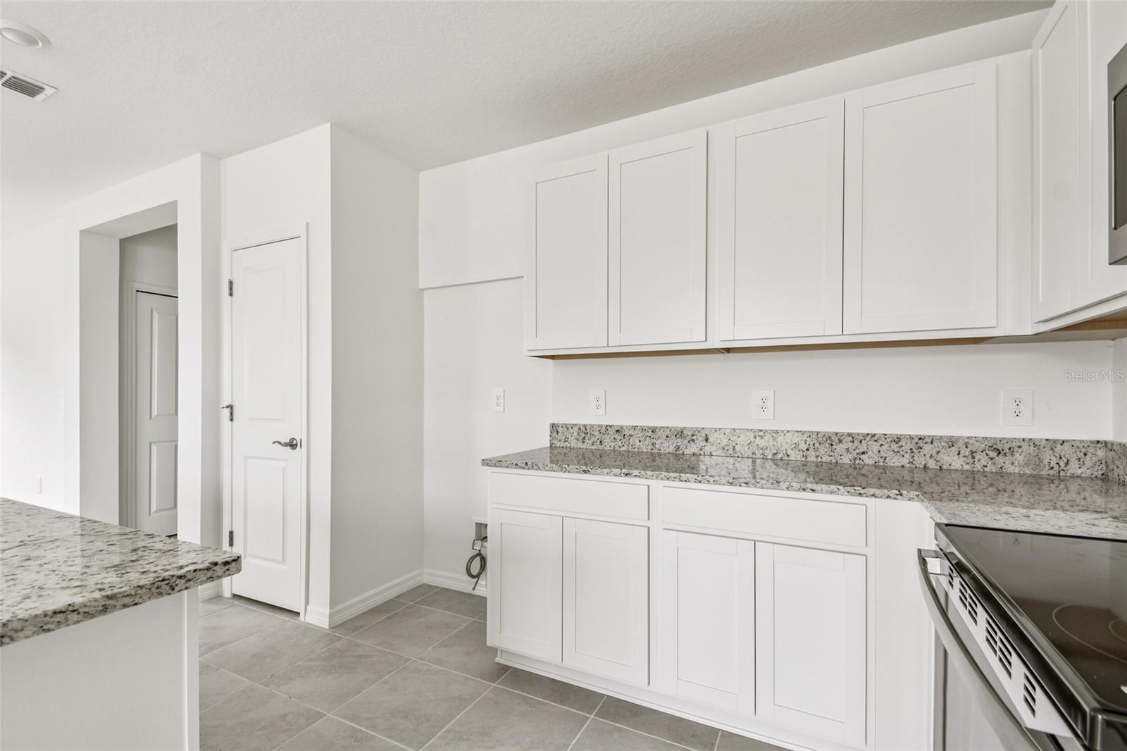 Image 8 of 23 For 9118 Optimist Way